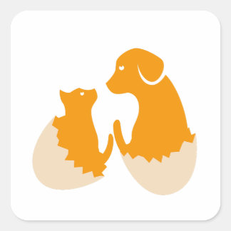 Dog in the egg quadratischer aufkleber