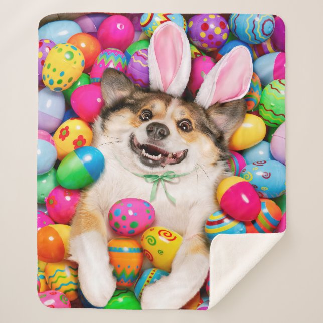 Dog Laying on Easter Eggs Sherpadecke (Vorderseite)