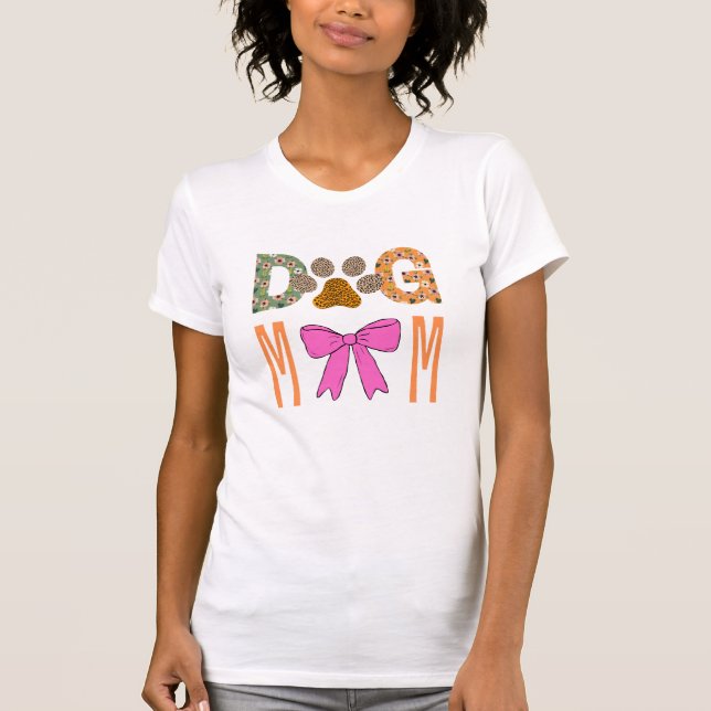 Dog Mom Leopard Paw Print/ Cute Dog Lover Apparel  T-Shirt (Vorderseite)