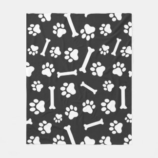 Dog Paw & Bones Pattern - Inverted Black & White Fleecedecke