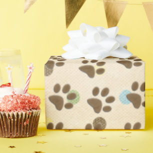 Dog Paw druckt auf Polka Dots Geschenkpapier