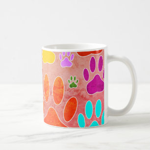 Dog Paw druckt auf Vintagem Hintergrund Kaffeetasse