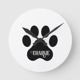 Dog Paw Name Silhouette Design Runde Wanduhr