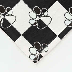 Dog Paw, schwarz und weiß, Schachbrett Fleecedecke