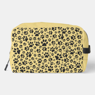 Dog Paws Black and White Polka Dot auf Buttercreme Waschbeutel