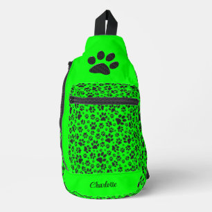 Dog Paws Black and White Polka Dot auf grün Crossbody Bag