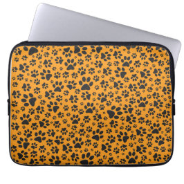 Dog Paws Black & White Polka Dot auf Dahlia Orange Laptopschutzhülle