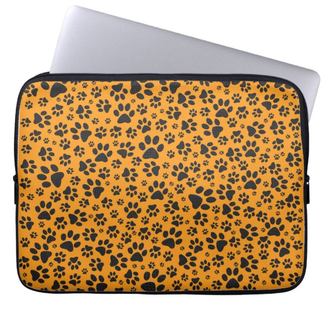 Dog Paws Black & White Polka Dot auf Dahlia Orange Laptopschutzhülle (Vorderseite)