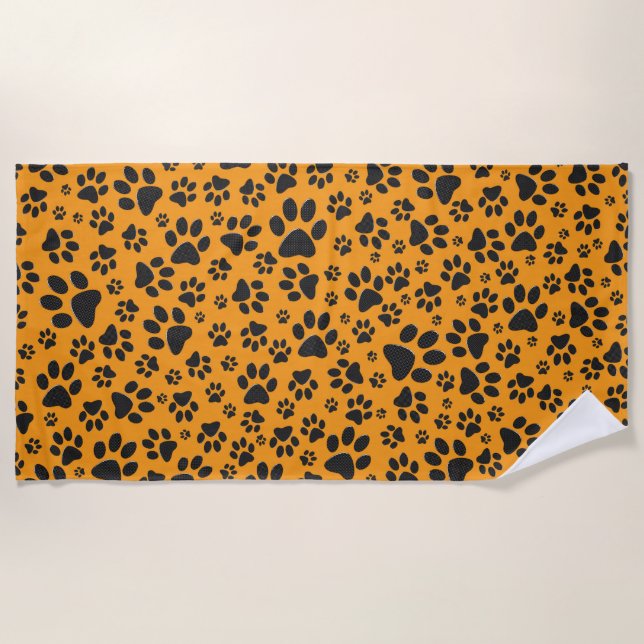 Dog Paws Black & White Polka Dot auf Dahlia Orange Strandtuch (Vorderseite)