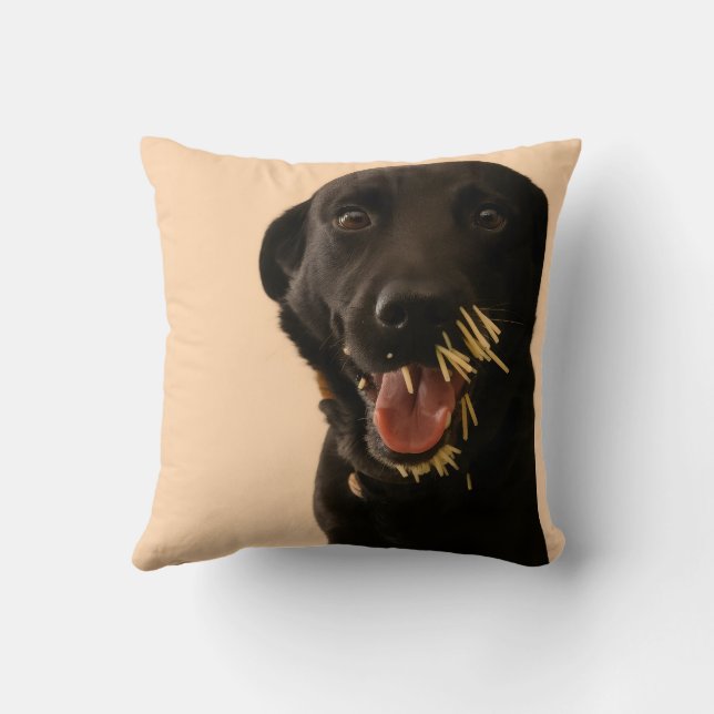 Dog vs. Porcupine throw pillow Kissen (Rückseite)