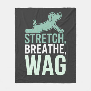 Doga Hund Yoga Haustier Wellness Achtsames Stretch Fleecedecke
