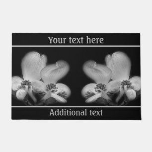 Dogwood blüht in Schwarz-Weiß-Personalisiert Fußmatte