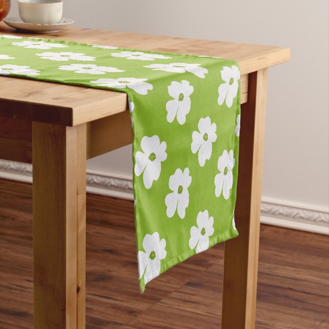 Dogwood Design Table Runner Kurzer Tischläufer (Beispiel)