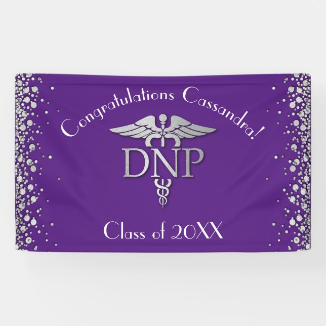 Doktor Nursing Practice Abschluss Lila Silber Banner (Horizontal)