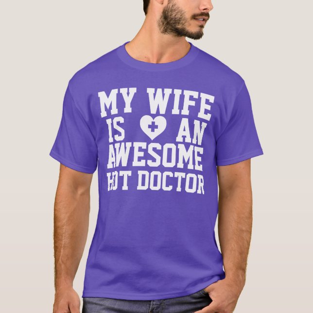 Doktor Wife T-Shirt (Vorderseite)