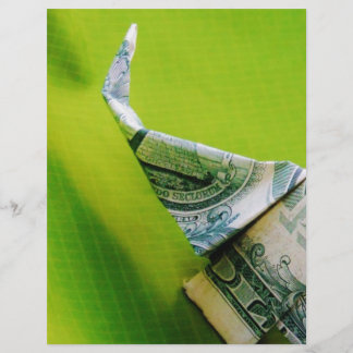Dollar-Bill Origami Elephant auf grünem Hintergrun