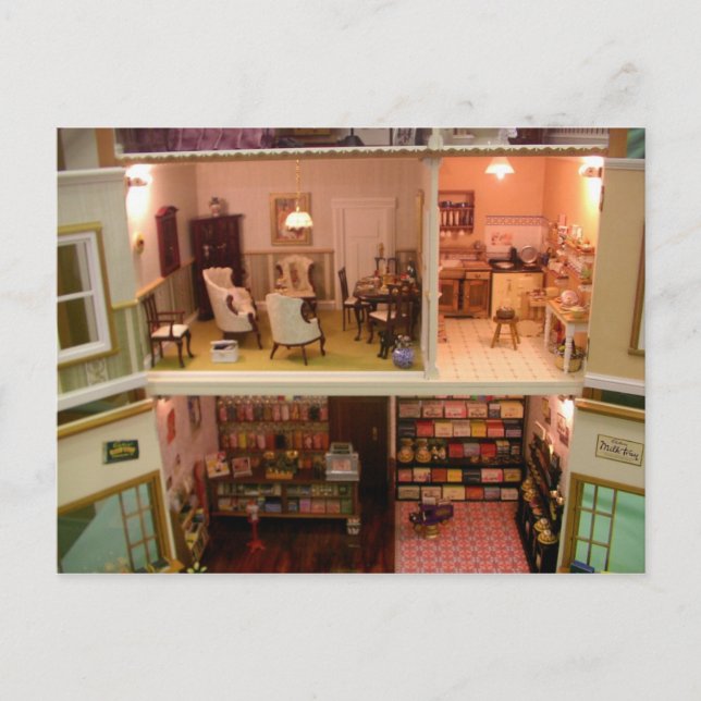 Dollhouse Postkarte (Vorderseite)