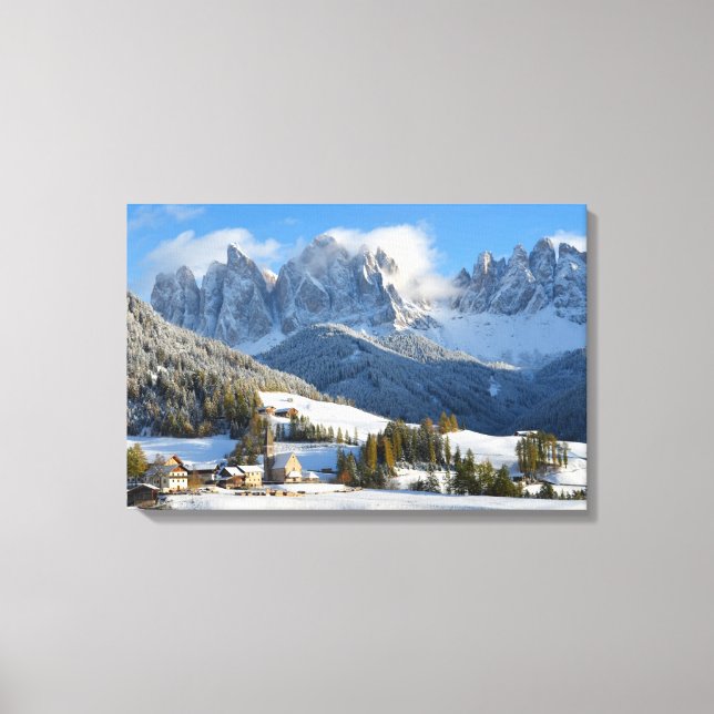 Dolomiten Dorf im Winter Leinwanddruck (Vorderseite)