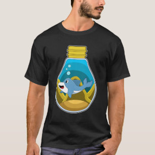 Dolphin beim Schwimmen im Aquarium T-Shirt