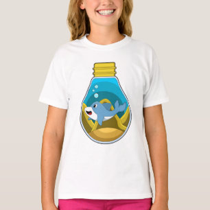 Dolphin beim Schwimmen im Aquarium T-Shirt