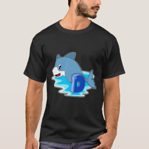 Dolphin beim Schwimmen mit Brief T-Shirt
