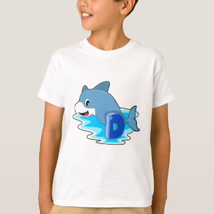 Dolphin beim Schwimmen mit Brief T-Shirt