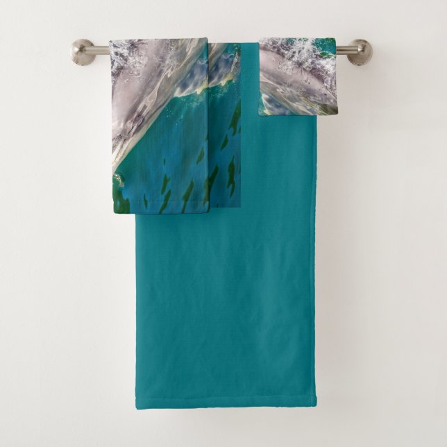 Dolphin in Milford Sound, Neuseeland Badhandtuch Set (Insitu)