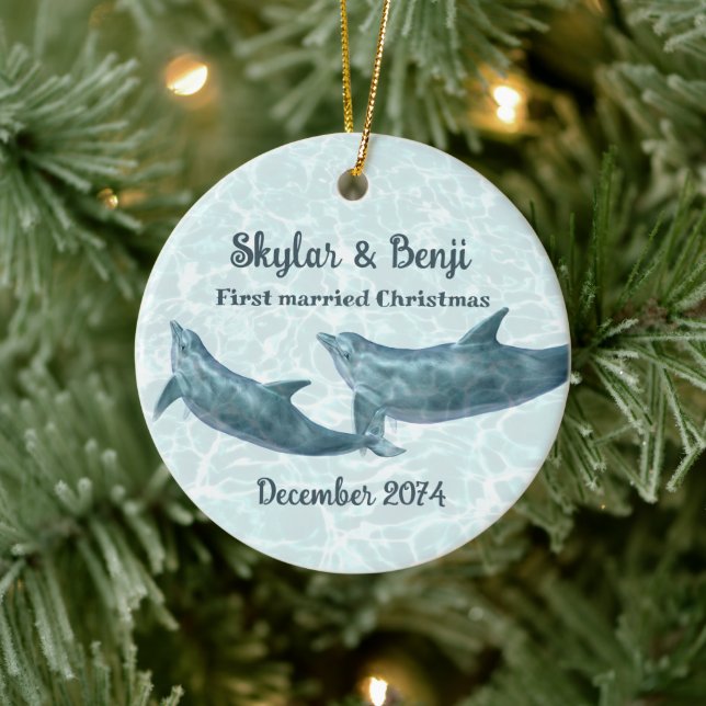 Dolphin Pair First Married Christmas Keramik Ornament (Baum)
