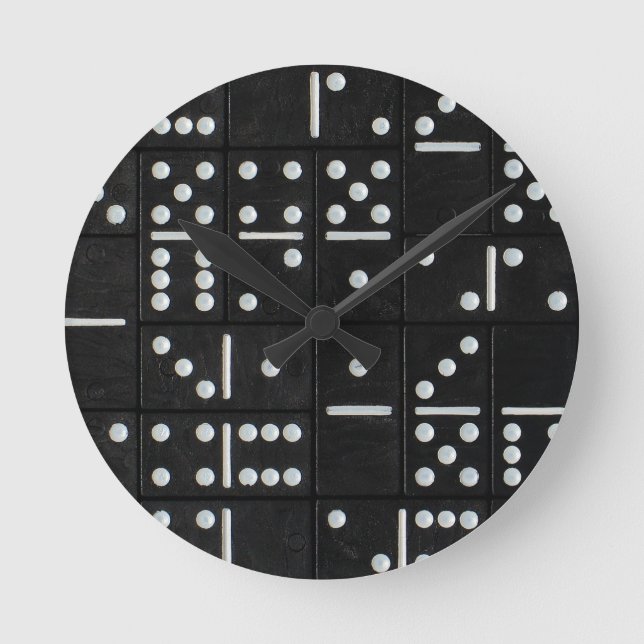 Dominos Runde Wanduhr (Vorderseite)