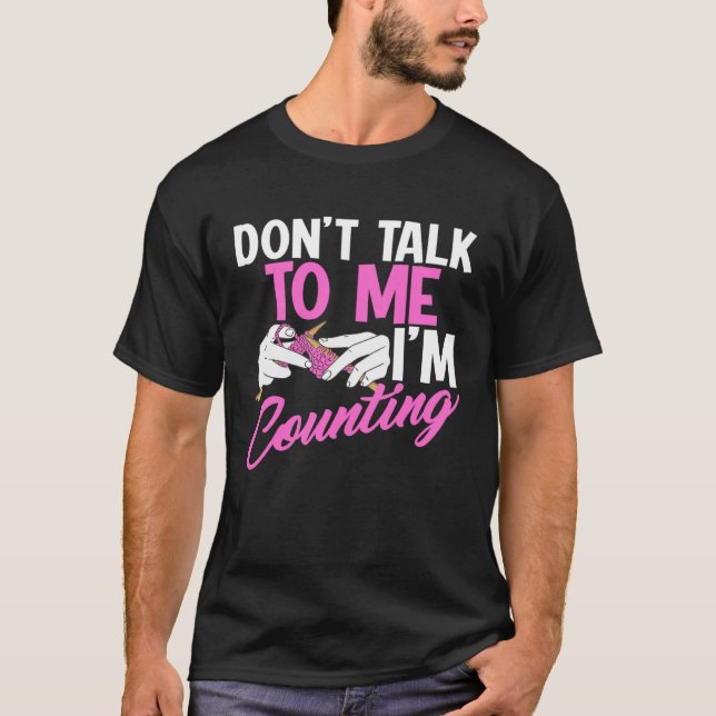 Don t talk to me I m counting u2013 Stitch and kni T-Shirt (Vorderseite)