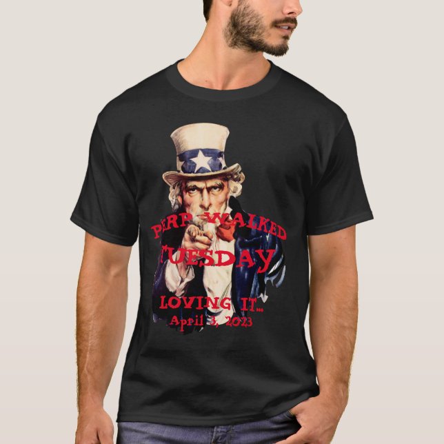 Donald der Betrüger Trump T-Shirt Perp ging (Vorderseite)