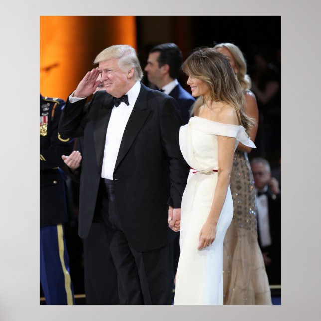 Donald & Melania Trump am Tag der Amtseinführung Poster (Vorne)