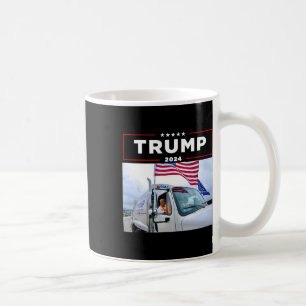 Donald Trump fährt in Garge Truck-Shirt Garge Tee Kaffeetasse