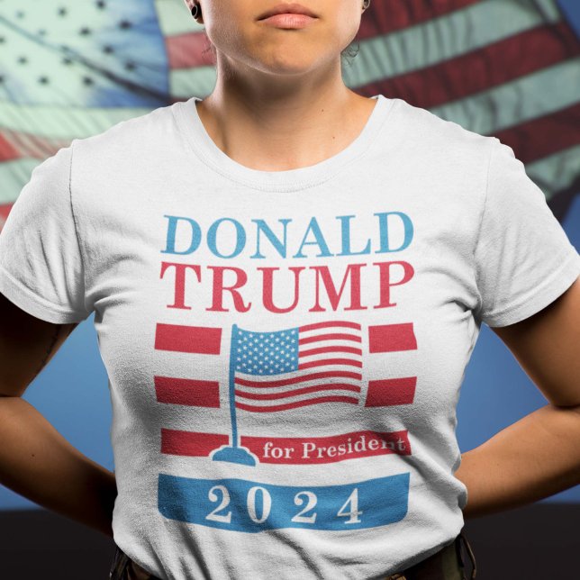 Donald Trump für Präsident 2024 T-Shirt (Von Creator hochgeladen)
