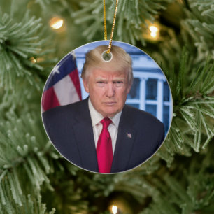 DONALD TRUMP HANDSOME PORTRAIT CHRISTMAS ORNANATIO KERAMIK ORNAMENT