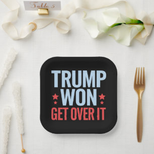 Donald Trump hat gewonnen, finden Sie sich damit a Pappteller