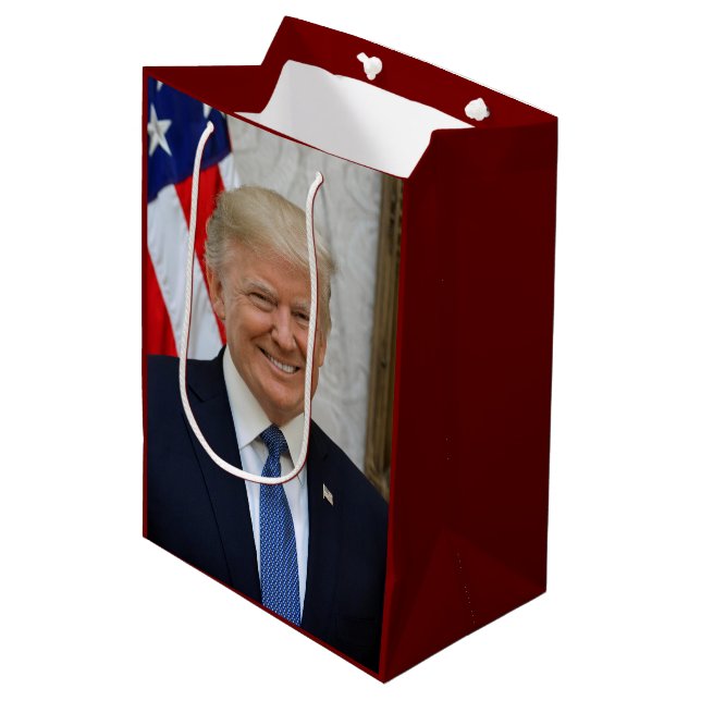 Donald Trump Präsident Portrait Mittlere Geschenktüte (Vorderseite Schrägansicht)