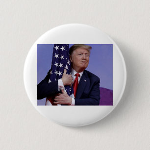 Donald Trump und die US-Flagge Button