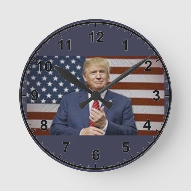 Donald- Trumpflagge Runde Wanduhr (Vorderseite)