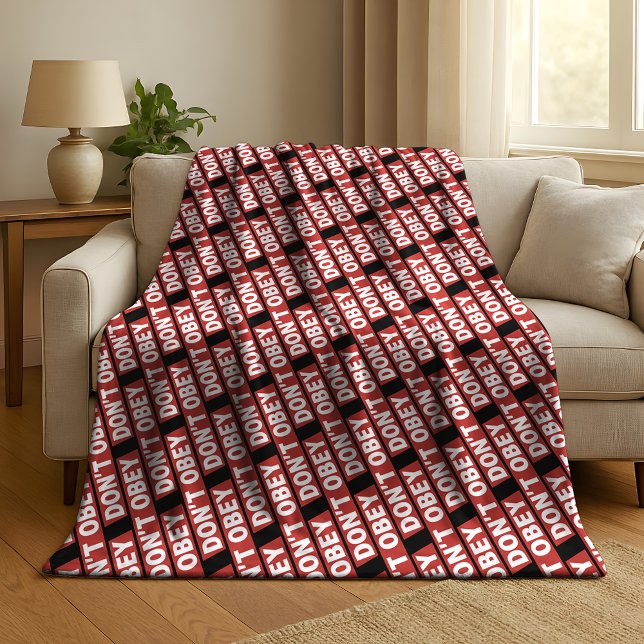 Don't Obey Portland Frog Protest Fleecedecke (Von Creator hochgeladen)