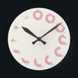 Donut Clock Runde Wanduhr<br><div class="desc">Beginnen Sie Ihren Tag mit einem Donut und beobachten Sie, wie sich jeder Biss in die Stunden Ihres Tages verwandelt.</div>