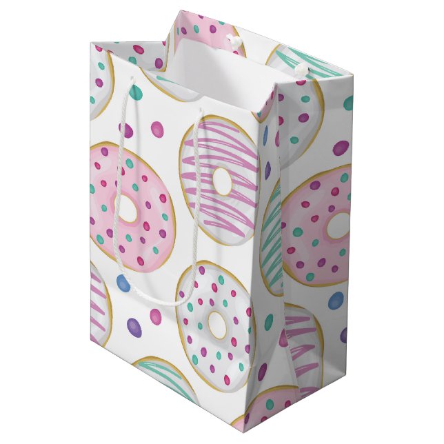 Donut-Muster Cute Farbige Mittlere Geschenktüte (Vorderseite Schrägansicht)
