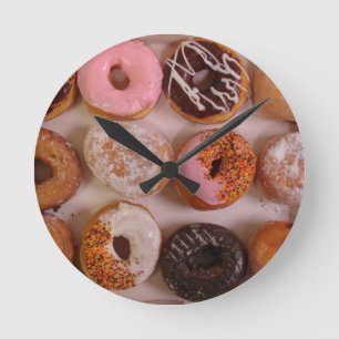 DONUTS! RUNDE WANDUHR
