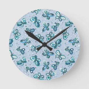 Doodle Bugs Schmetterlinge - blau - nahtloses Must Runde Wanduhr