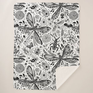 Doodle-Käfer auf dunkelblau Sherpadecke