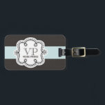 Doodle Monogram Gepäckanhänger<br><div class="desc">Hier ist ein ultra weibliches Gepäckanhänger speziell für die Damen! Ein reichhaltiges urbanes graubraunes, beidseitig gemustertes Rautenhintergrund, vorne mit einem Wirblen, weißen Doodle-Anhänger und einem eisblauen, gesteppten Look Band betont. Einfach personalisiert mit dem Monogramm oder den ersten und letzten Buchstaben und Namen. Die Rückseite hat einen zusätzlichen Textbereich, den Sie...</div>