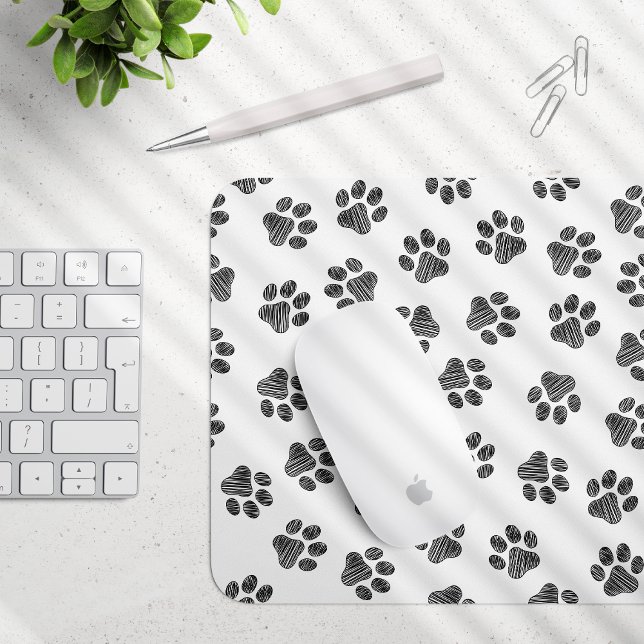 Doodle Paws, Dog Paws, Black Paws Mousepad (Von Creator hochgeladen)