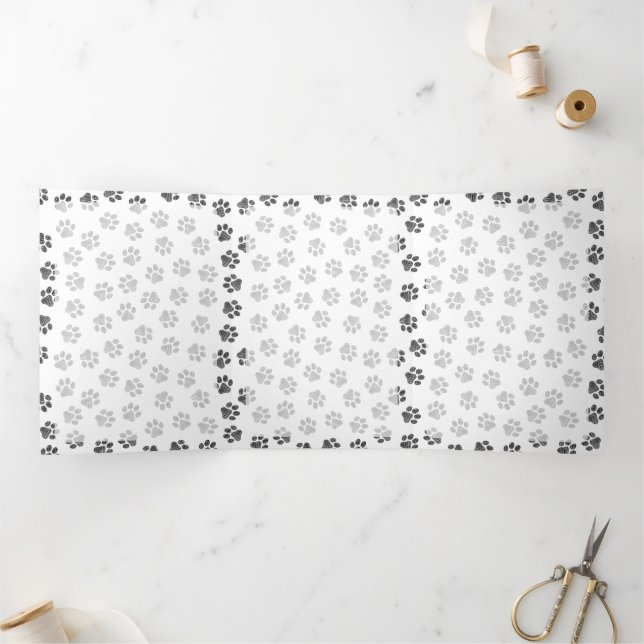 Doodle Paws, Hundepaws, Katzenpaws, schwarze Paws Dreifach Gefaltete Karte (Innenseite)