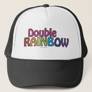 Doppel-Regenbogen über den Himmel Truckerkappe