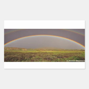 DOPPELRAINBODEN AUF EINEM SCHALTER RECHTECKIGER AUFKLEBER